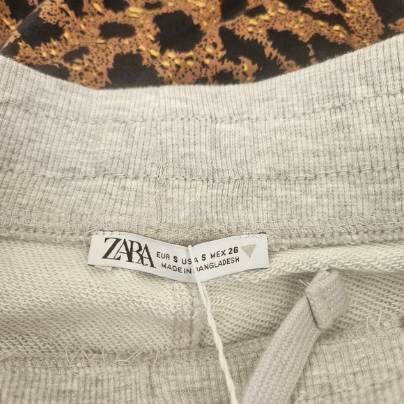 🌿ZARA Gray Women's‎ Shorts - Picture 3 of 4